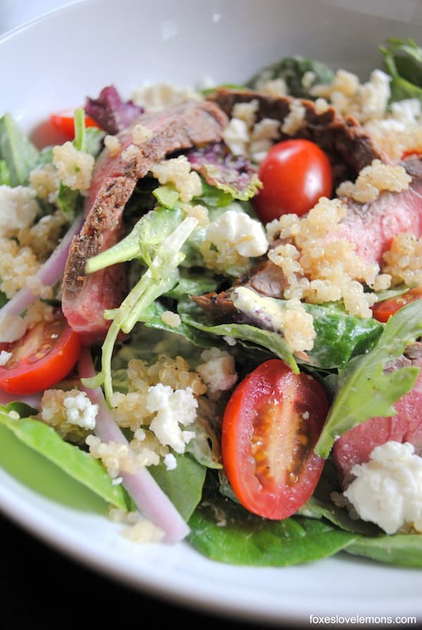 Steak-Quinoa Salad with Avocado-Lime Ranch Dressing - A protein-packed salad that will leave you satisfied! | foxeslovelemons.com