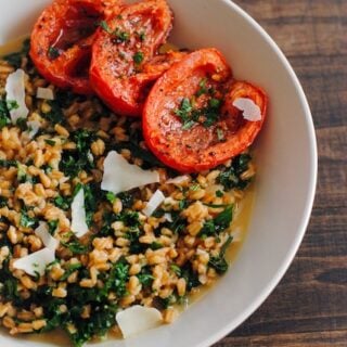 Farro and Kale Risotto with Roasted Tomatoes | www.foxeslovelemons.com