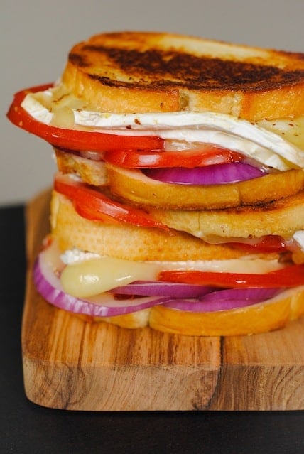 Brie, Tomato & Red Onion Grilled Cheese | foxeslovelemons.com