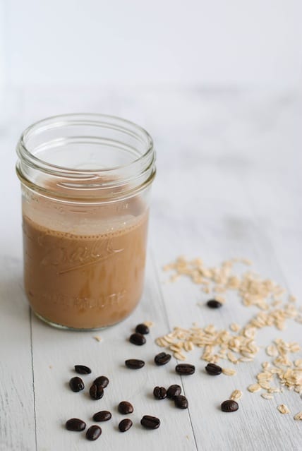 Mocha-Banana Breakfast Smoothie - A fruity smoothie and a cup of coffee...all in one! Get the energy to power through your day with this recipe! | foxeslovelemons.com