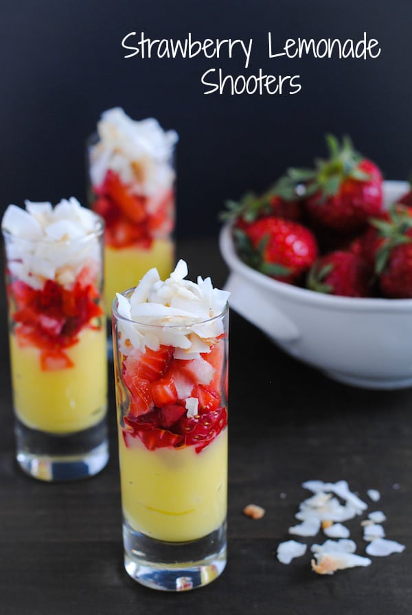 Strawberry Lemonade Shooters - 3 ingredients + 5 minutes = A party dessert that is as beautiful as it is delicious! | foxeslovelemons.com