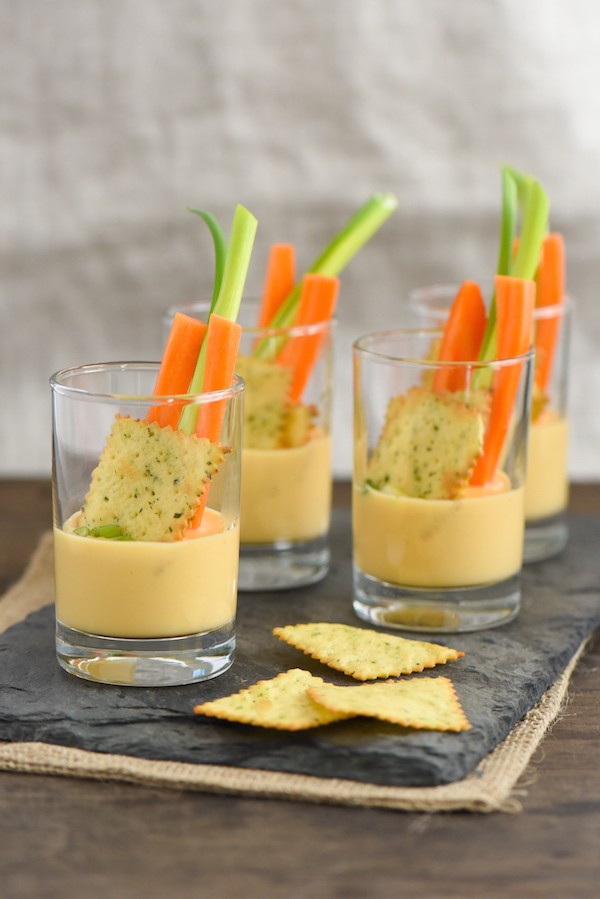 Beer Queso Dip Shooters - Silky smooth queso dip that STAYS silky smooth as it cools! | foxeslovelemons.com