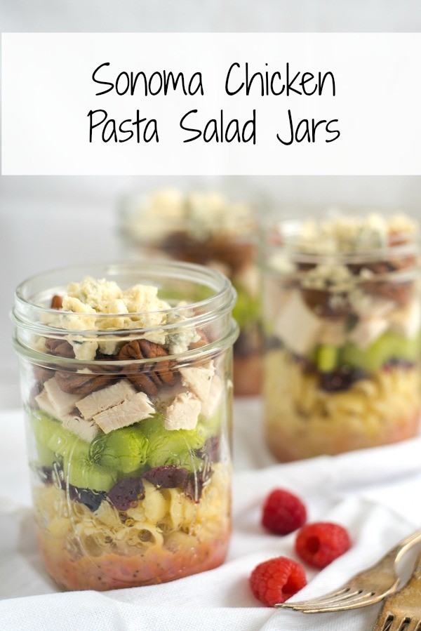 Sonoma Chicken Pasta Salad Jars - Portable and delicious lunches packed with pasta, dried cranberries, celery, chicken, pecans, blue cheese and homemade raspberry vinaigrette! | foxeslovelemons.com