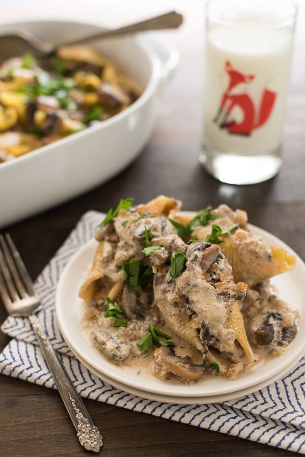 Beef Stroganoff Stuffed Shells - Take comfort food to the next level with this combination of stuffed shells and creamy beef and mushroom stroganoff! | foxeslovelemons.com