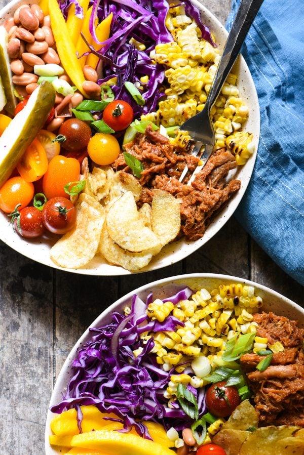 BBQ Party Dinner Bowls - A classic backyard BBQ party, in one bowl! Turn to this quick-fix wholesome recipe for a fresh family dinner this summer! | foxeslovelemons.com
