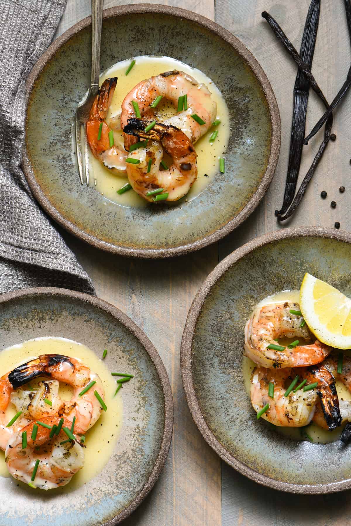 Grilled Shrimp with Vanilla Beurre Blanc - Don't let the fancy French name intimidate you - in just about 20 minutes, you can pull together this elegant summer appetizer! | foxeslovelemons.com