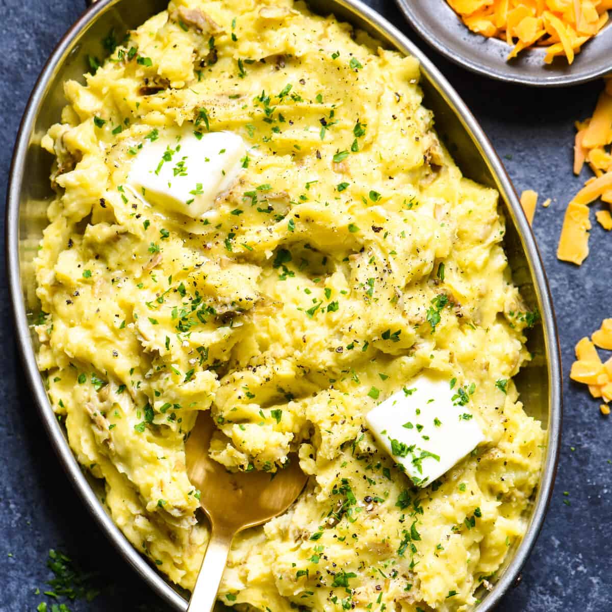 Aged Cheddar Mashed Potatoes - Foxes Love Lemons