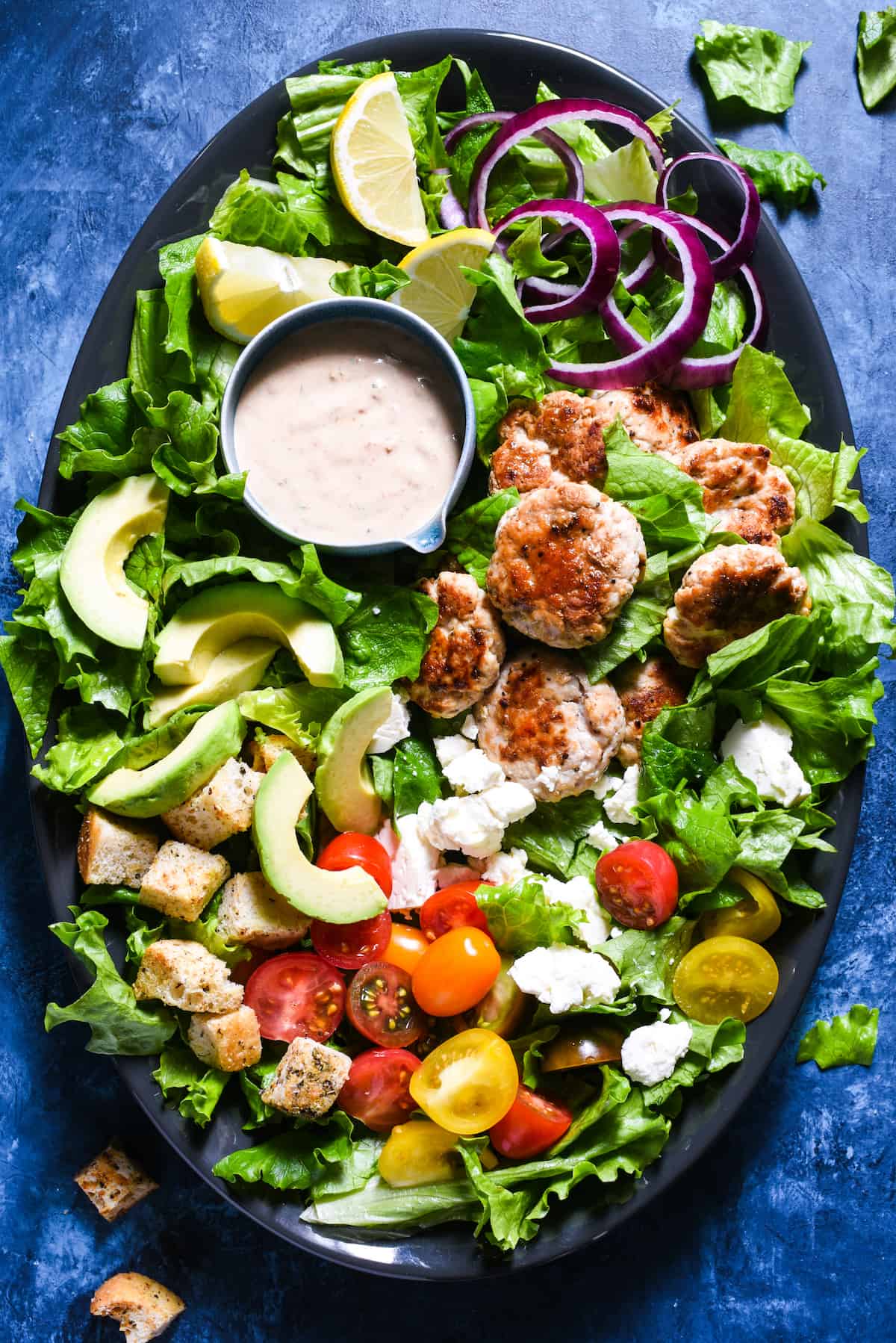 https://foxeslovelemons.com/wp-content/uploads/2017/01/Deluxe-Turkey-Burger-Salad.jpg