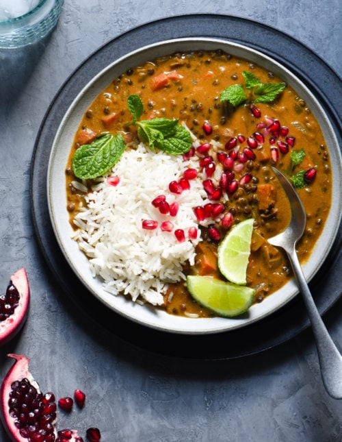 This Vegan Lentil Curry is a healthful one-pot meal packed with layers of flavor, using ingredients easy to find at your grocery store. Perfect for a meatless Monday dinner, or any time your meal planning could use a reset button. | foxeslovelemons.com