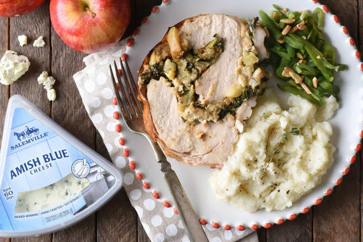 Not cooking for a huge crowd this Thanksgiving? This Blue Cheese & Apple Turkey Breast Roulade makes 6 servings, and can be prepped a day in advance. It is so packed with sweet and savory flavor that you might end up wishing you had made two! | foxeslovelemons.com