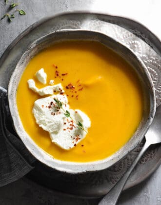 This simple Instant Pot Butternut Squash Soup cooks in just 6 minutes! Finishing with goat cheese adds a special touch that makes this a restaurant-quality dish you can easily make at home. | foxeslovelemons.com