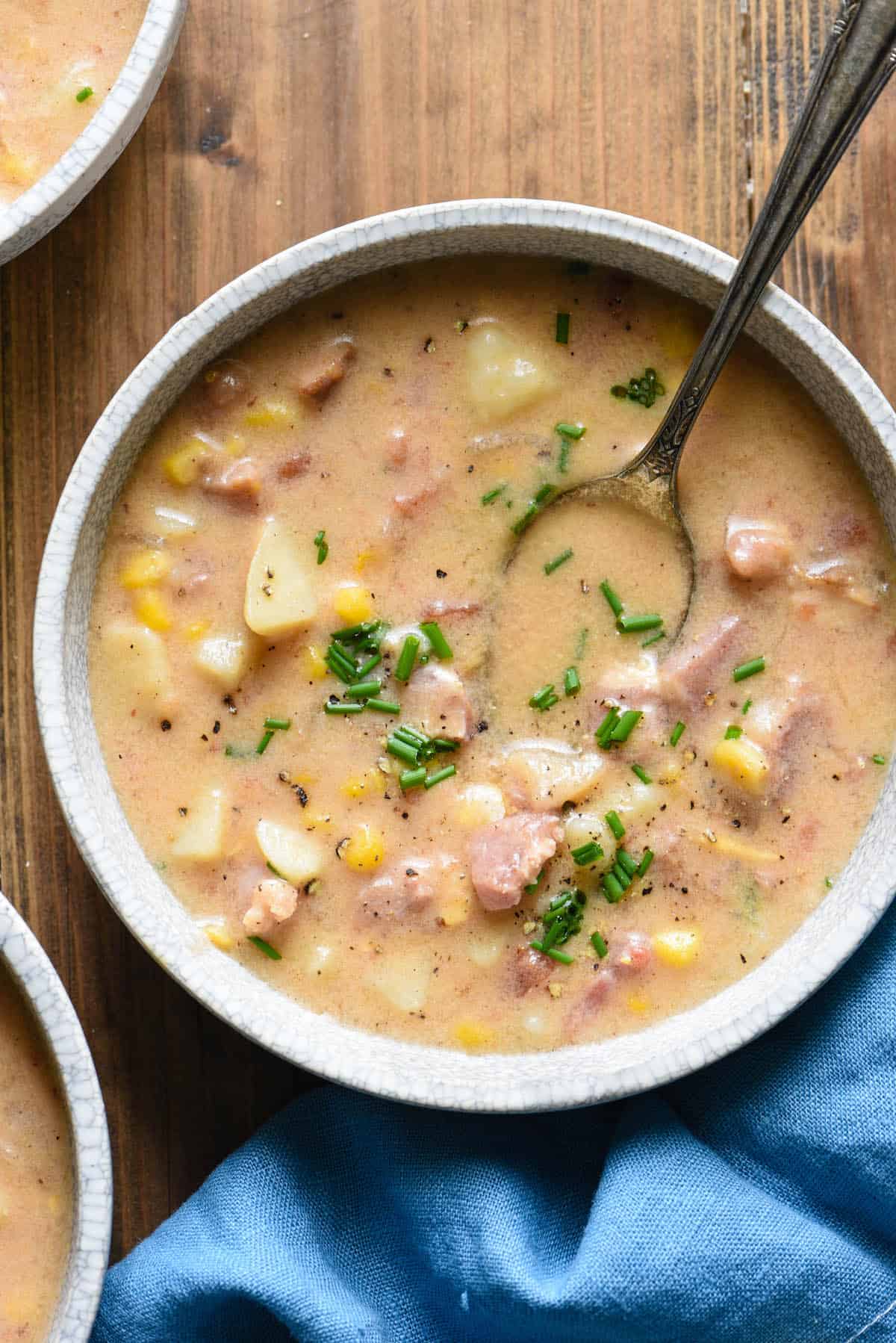 This Ham and Potato Soup is simple and quick to put together with easy-to-find ingredients. Make with leftover ham or any kind of chopped ham. | foxeslovelemons.com