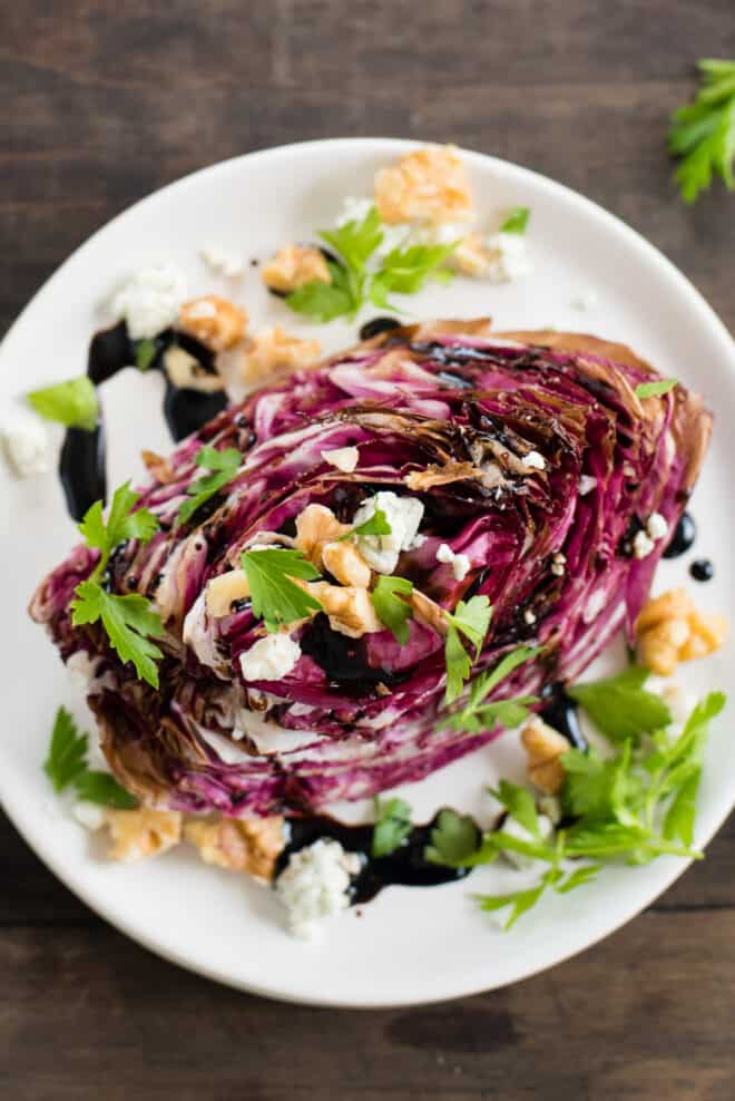 https://foxeslovelemons.com/wp-content/uploads/2021/04/Roasted-Radicchio-Wedge-Salad-3-1-660x988.jpg