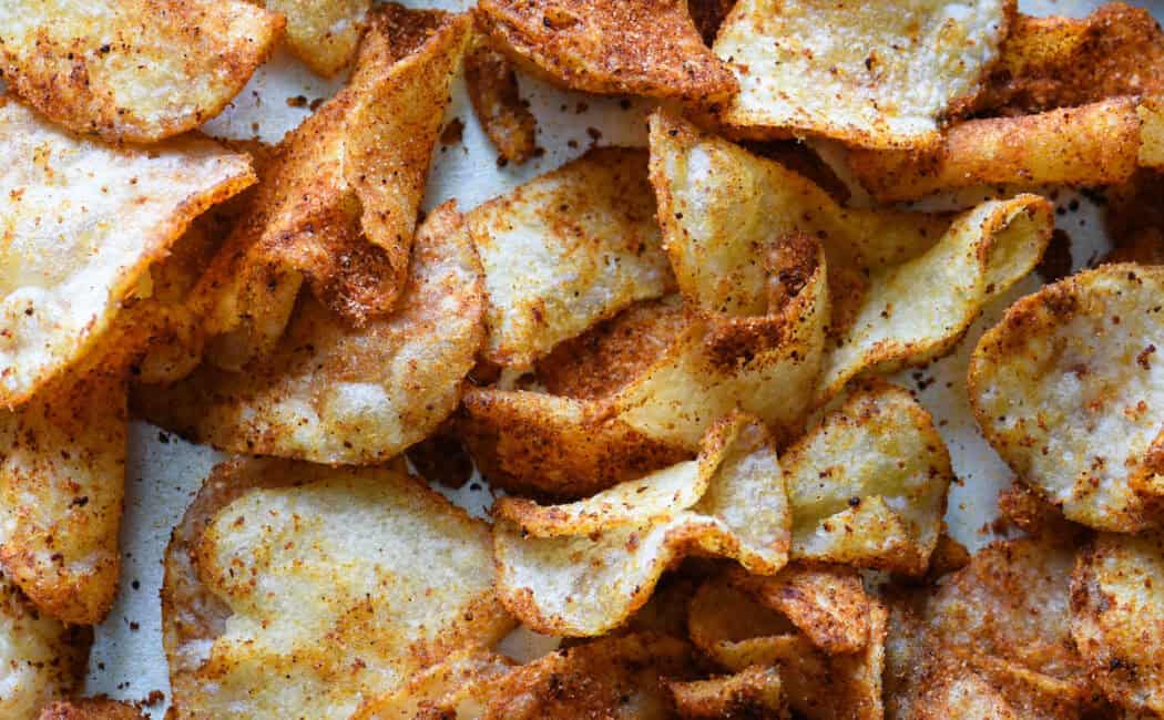 Closeup photo of spicy potato chips.