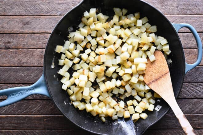 Ground Beef and Potatoes Skillet Recipe - Foxes Love Lemons