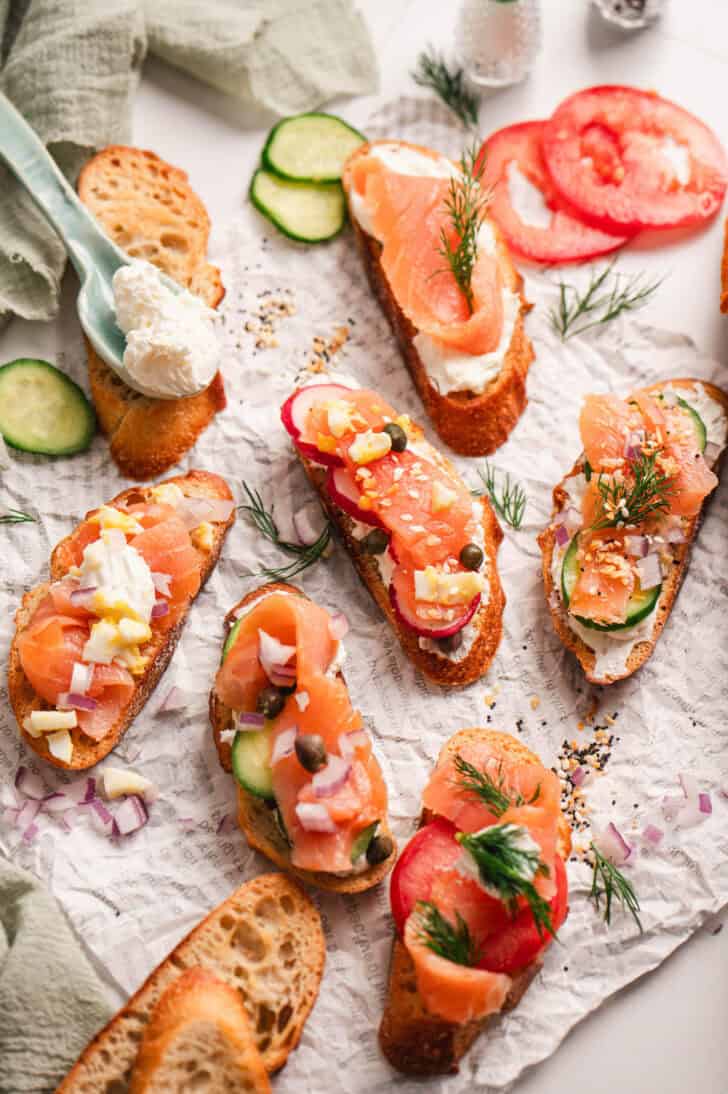 Examples of what to eat with smoked salmon on toasted bread.